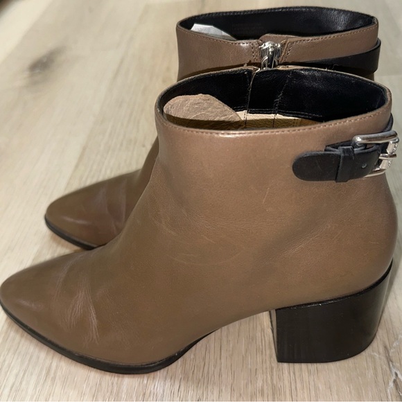 Michael Kors ankle boots - Picture 2 of 4
